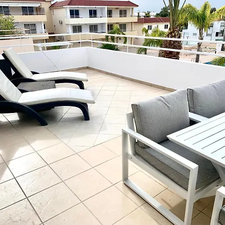 Nissi Sandy Bay C09 Апартаменты *