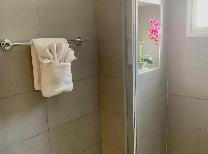 Nissi Sandy Bay C09 * アヤナパ