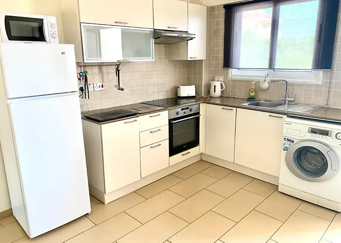 Nissi Sandy Bay C09 Daire